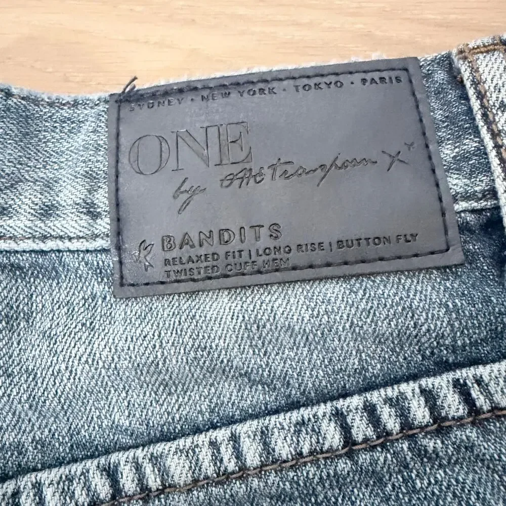 One x OneTeaspoon Bandits Denim Distressed Jean Shorts Buttonfly sz 25